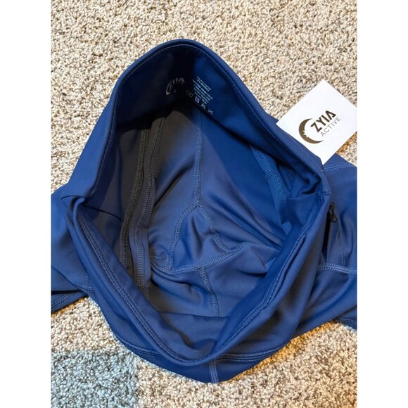 NEW Zyia Active Navy Pocket Light n Tight High-Rise Gym Capri Leggings Size 4 - Picture 9 of 13